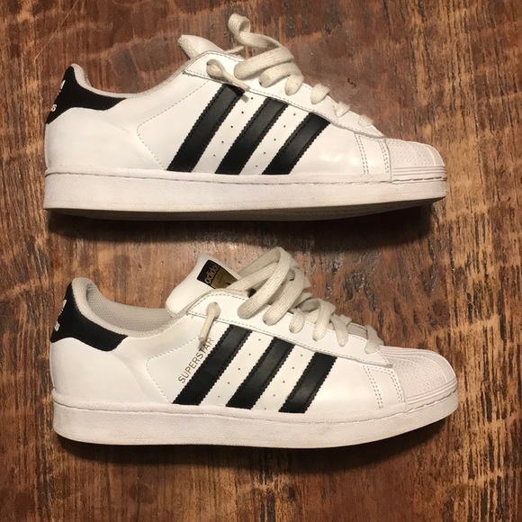 le adidas superstar originale usato taglia 75 poshmark le adidas superstar originale usato taglia 75 poshmark